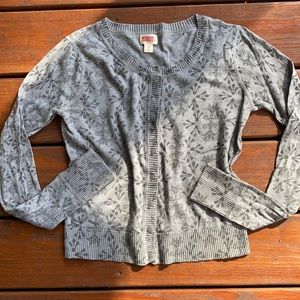 Gray & black patterned cardigan